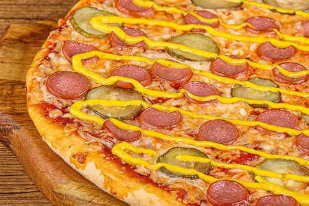 Пицца Баварская на тонком тесте