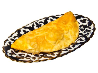 Чебурек с сыром и томатами