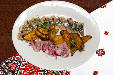 Селедочка с картофелем