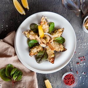 Мидии с овощами в сливочном соусе