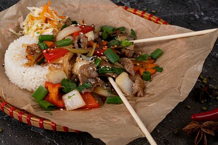 Ком Ран со свининой