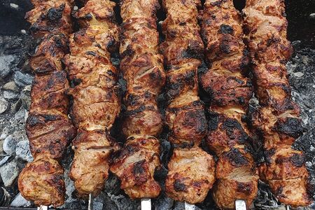 Шашлык из свинины на мангале