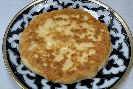 Лепешка с сыром и зеленью