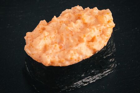 Гункан с тунцом 2 шт