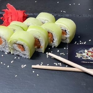 Лосось в огурце