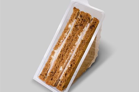 Сэндвич с бужениной на зерновом хлебе