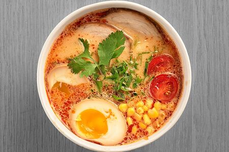 Рамен Том ям со свининой