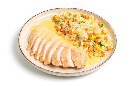 Куриное филе в сырном соусе