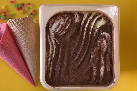 Мороженое Тирамису в мини-ванне