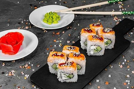 Запеченный ролл Гриль-лосось