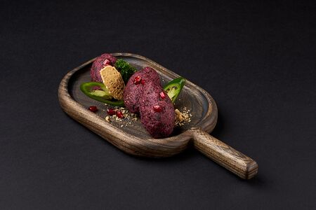 Пхали со свекольной ботвой и грецким орехом