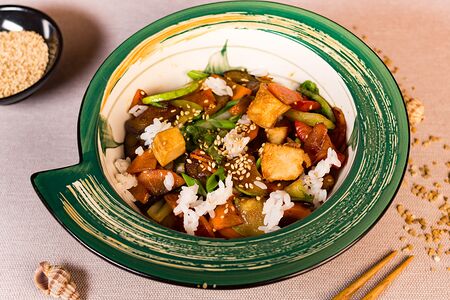 Вок с цыпленком