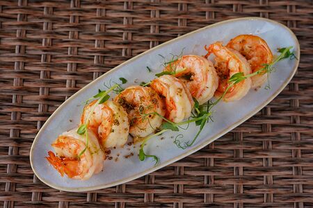 Жареные тигровые креветки