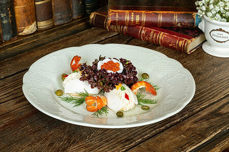 Оливье с икрой лосося