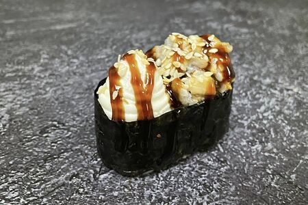 Гункан Угорь-сыр