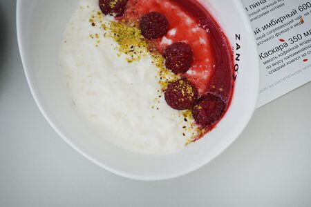 Пудинг рисовый с ягодами