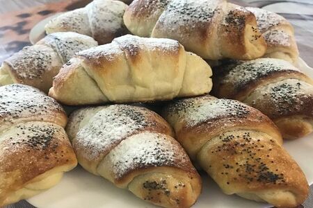 Круассан со сгущенкой