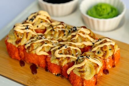 Калифорния запечённая с крабом