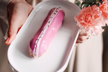 Эклер Роза-Малина