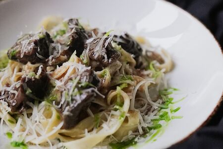 Паста с телячьими щечками