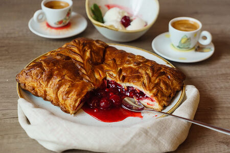 Пирог с вишней