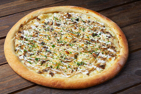 Пицца с грибами и трюфельным кремом 32 см