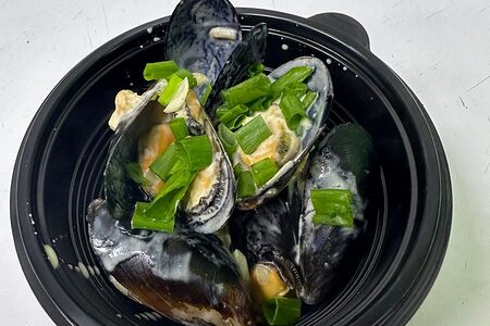 Мидии в соусе дорблю