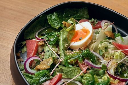 Салат с тунцом