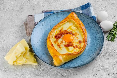 Хачапури по-аджарски