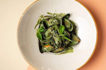 Мидии в соусе Сливочное песто