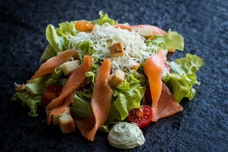 Цезарь с лососем