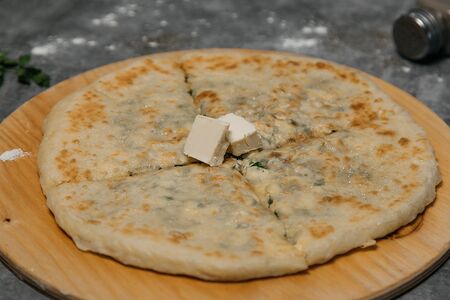 Хычин Свекольная ботва и сыр