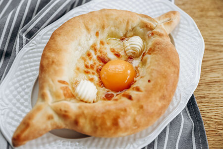 Хачапури по-аджарски