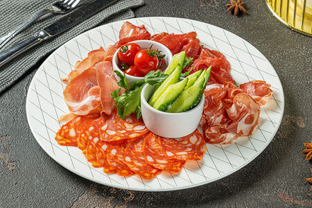 Мясное ассорти