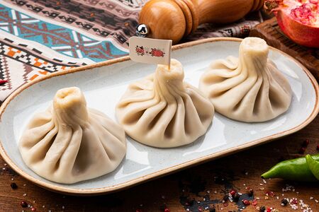 Хинкали с говядиной и свининой