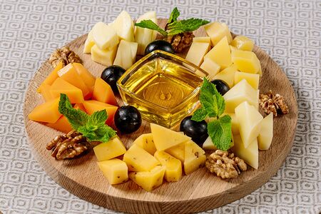 Сырная тарелка