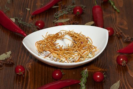 Салат с говяжьим языком