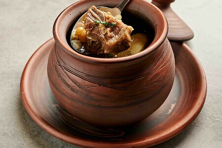 Пити с мякотью баранины, нутом и картофелем