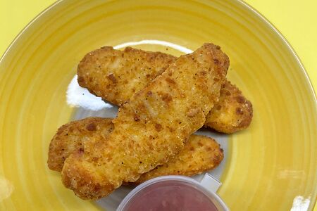 Стрипсы куриные