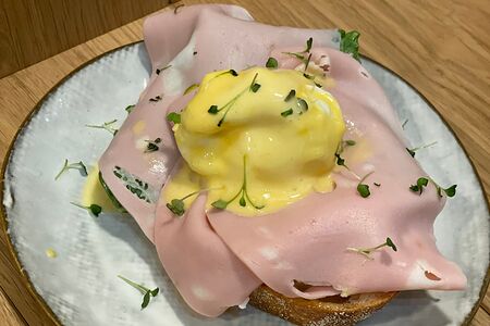 Мортаделла на ремесленном хлебе