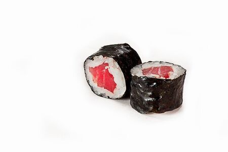 Ролл с тунцом