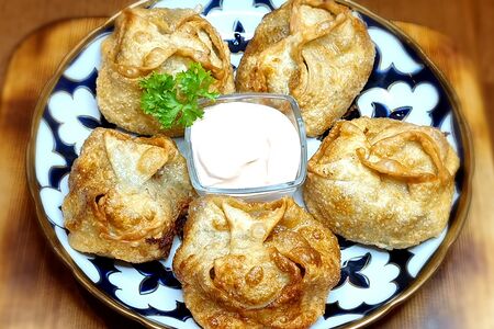 Манты жареные из говядины