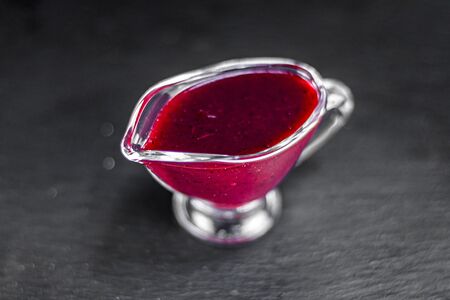 Брусничный соус