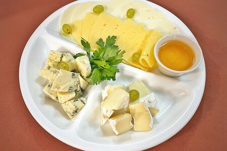 Сырная тарелка