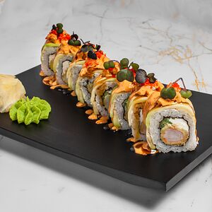 Филадельфия с авокадо и креветкой темпура