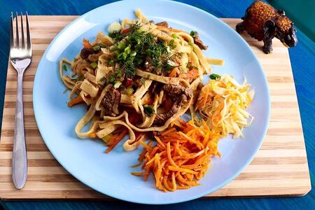 Цуйван говядина с овощами