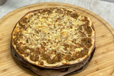 Ламаджо с сыром