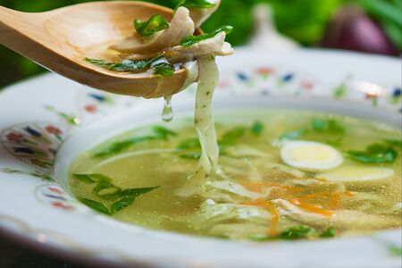 Суп куриный с домашней лапшой