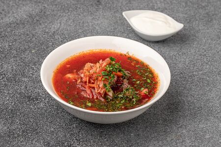 Борщ с курой и сметаной