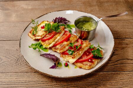 Жареный сыр сулугуни